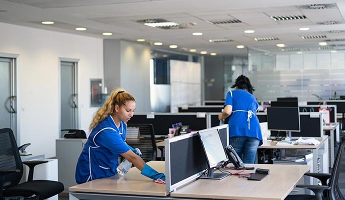 Commercial janitorial cleaning service