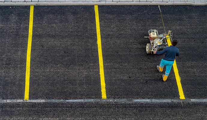 Parking lot striping service
